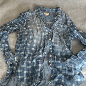 id:23 plaid button down shirt - Barely Worn - Med